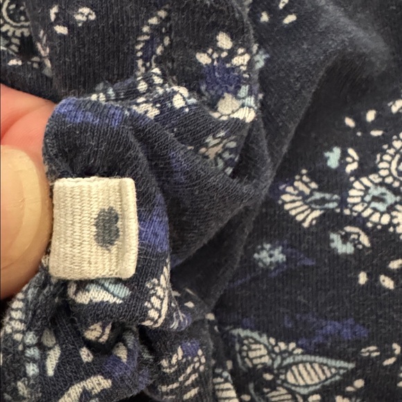 Lucky Brand Dark Blue Paisley Short Sleeve Top Size L - Picture 4 of 6